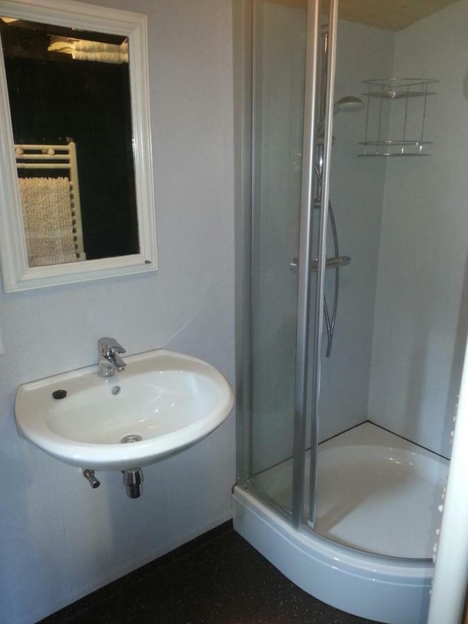 Koningsheim Guest House Colijnsplaat Екстериор снимка